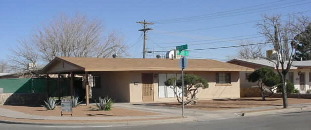 240 Pecos Dr in El Paso, TX - Building Photo