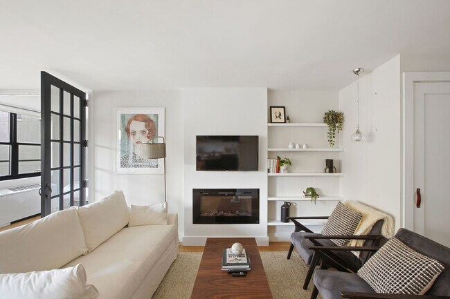property at 315 W 57th St