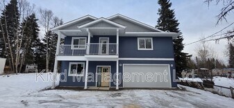 3850 Glendale Dr in Prince George, BC - Building Photo