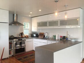 1380 Hearst Ave in Berkeley, CA - Building Photo - Building Photo
