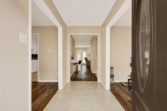 14724 Perthshire Rd in Houston, TX - Building Photo - Building Photo