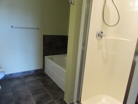 555 Franklyn St in Nanaimo, BC - Building Photo