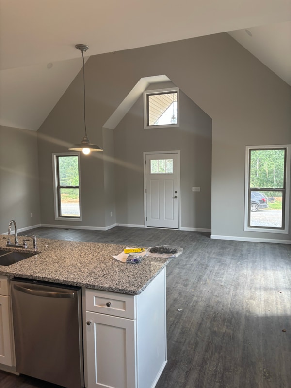 233 Cherokee Dr in Lafayette, TN - Building Photo - Building Photo
