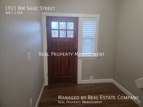 1915 NW Sage St in Camas, WA - Building Photo - Building Photo