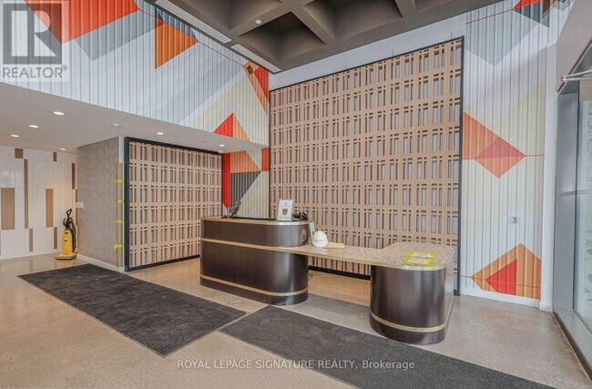 498 Caldari Rd in Vaughan, ON - Building Photo - Building Photo