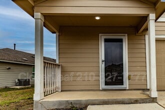 6411 Bernardo Wy in San Antonio, TX - Building Photo - Building Photo