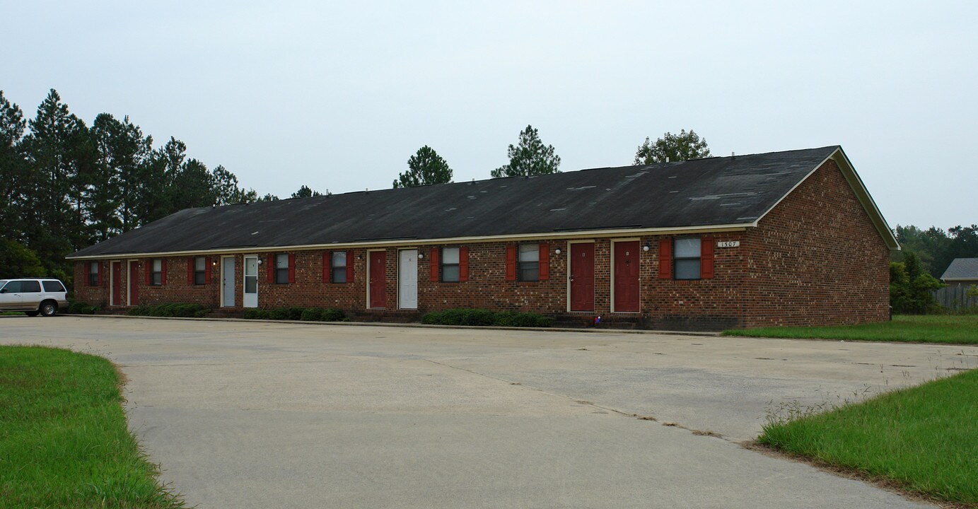 1507 Ashland Dr in Greenville, NC - Building Photo