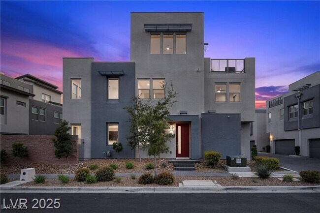 11325 Gravitation Dr in Las Vegas, NV - Foto de edificio - Building Photo