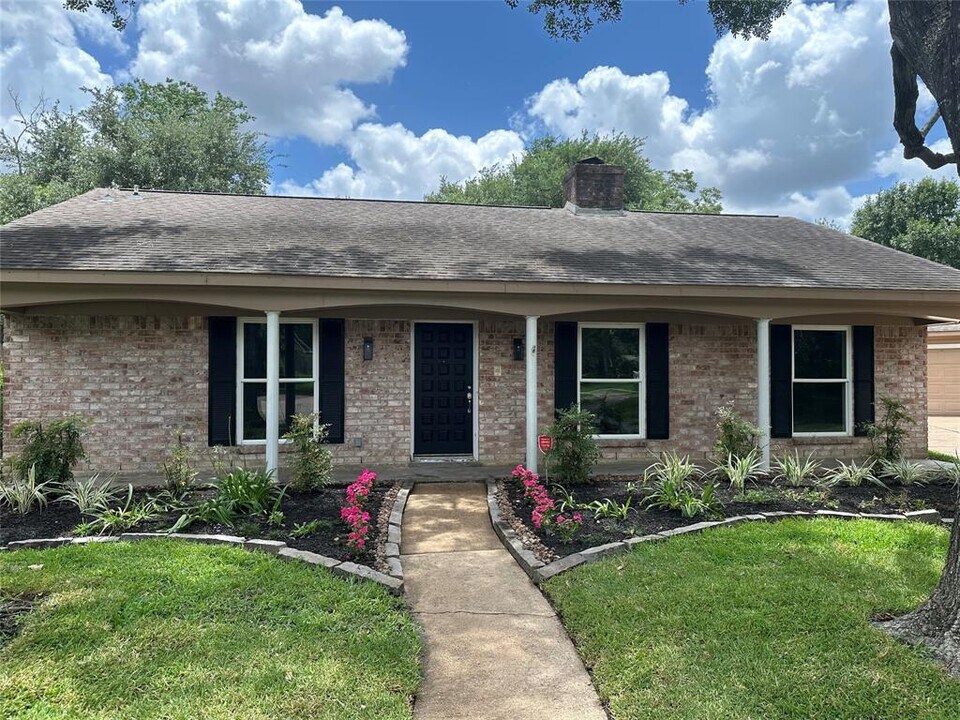 12831 Westhorpe Dr in Houston, TX - Building Photo