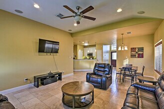 2735 Broadway St in San Leon, TX - Building Photo - Building Photo