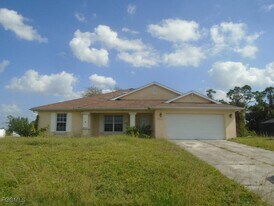 3623 NE 17th Pl in Cape Coral, FL - Building Photo