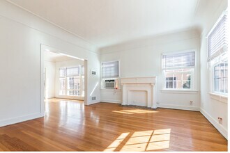 842 S Mansfield Ave in Los Angeles, CA - Building Photo - Building Photo