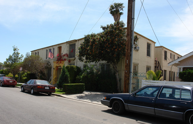 Casa Monterey Apartments in Los Angeles, CA - Building Photo - Building Photo