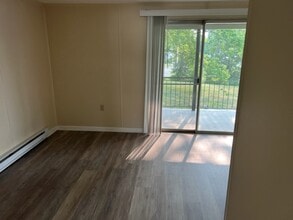 611 Lincoln Way W in Chambersburg, PA - Building Photo - Building Photo
