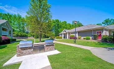 Ivy Hollow in Charlotte, NC - Building Photo - Building Photo