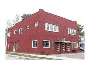 29305 Jefferson Ave in St. Clair Shores, MI - Foto de edificio - Building Photo