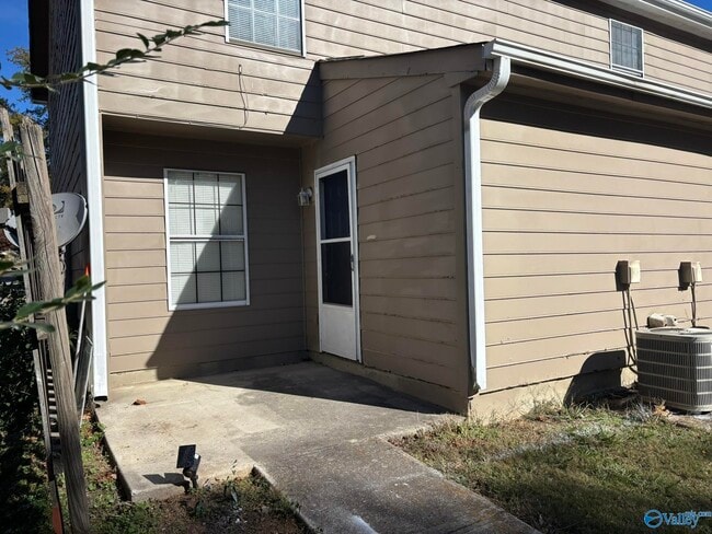 2607 Wynterhall Rd SE in Huntsville, AL - Building Photo - Building Photo