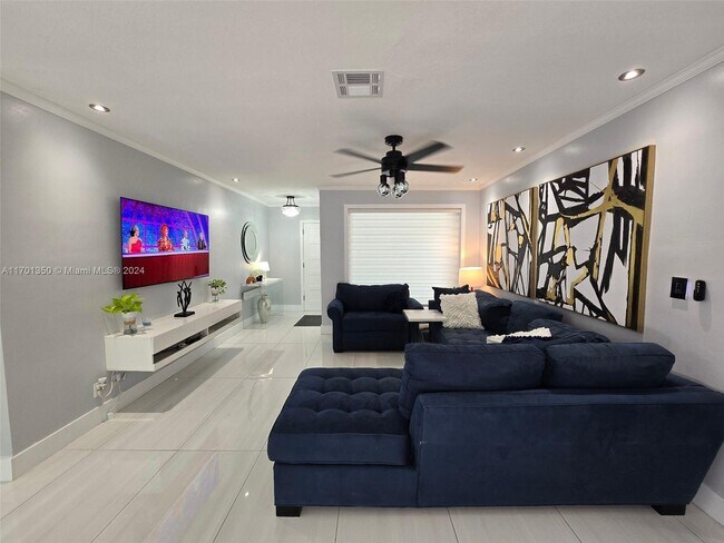 2260 NE 62nd St in Fort Lauderdale, FL - Building Photo - Building Photo