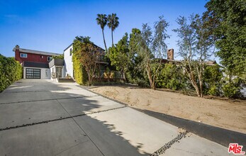 1057 N Ave 49 in Los Angeles, CA - Building Photo - Building Photo