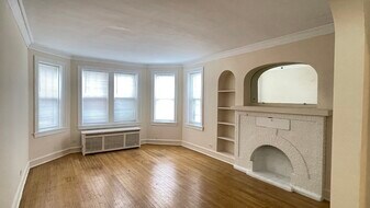 2415-2417 W Birchwood Ave in Chicago, IL - Building Photo