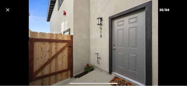 property at 918 Banock St