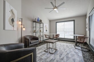 Arbors at Brookfield Apartments in Mauldin, SC - Foto de edificio - Building Photo