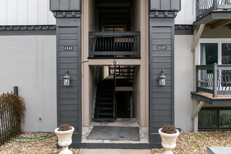 Carabella Apartments in Kansas City, MO - Foto de edificio - Building Photo