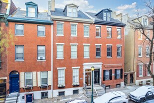 1129 Spruce St in Philadelphia, PA - Building Photo