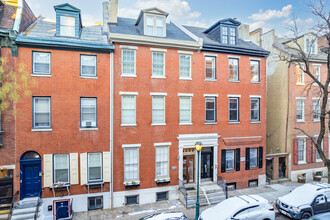 1129 Spruce St in Philadelphia, PA - Building Photo - Primary Photo