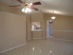 8817 Sheldon Chase Dr in Tampa, FL - Building Photo - Building Photo
