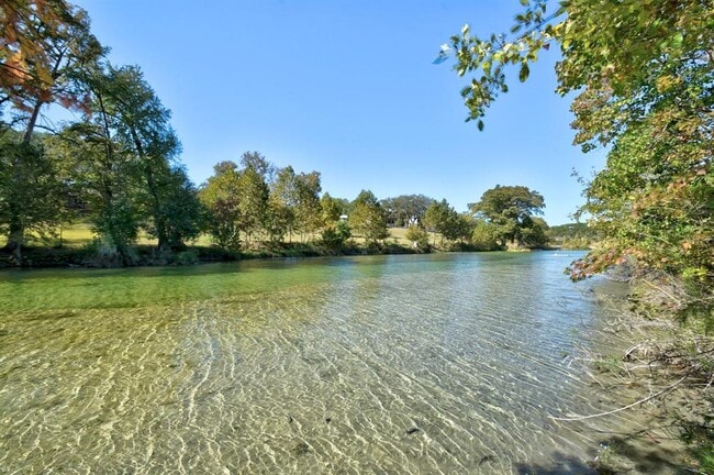 108 Hub Dr in Wimberley, TX - Building Photo - Building Photo