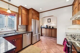 2620 Queen Anne Ave N in Seattle, WA - Building Photo - Building Photo