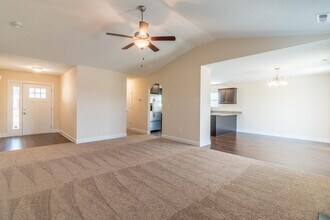 221 Wood House Rd in Jacksonville, NC - Building Photo - Building Photo