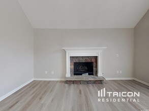 242 S Red Oak Way in Temple, GA - Building Photo - Building Photo