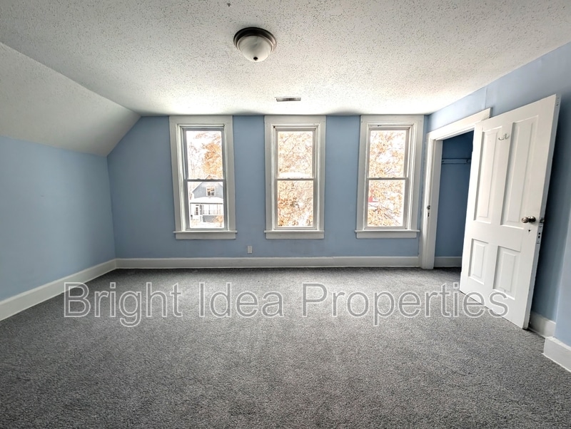 538 Charles Ave in St. Paul, MN - Building Photo