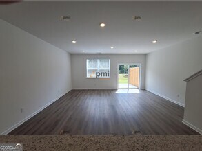 220 Kenoot Dr in Mcdonough, GA - Building Photo - Building Photo
