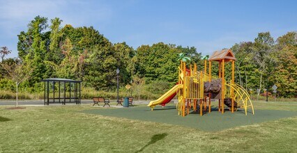 Rockview in New Haven, CT - Foto de edificio - Building Photo