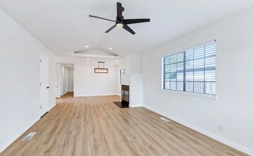 2159 S Terrace Dr in Napa, CA - Building Photo - Building Photo