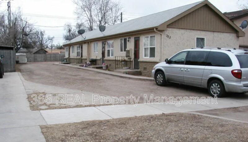 320 12th St in Greeley, CO - Building Photo