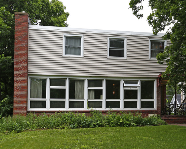 Student Housing Property in St. Paul, MN - Building Photo - Building Photo