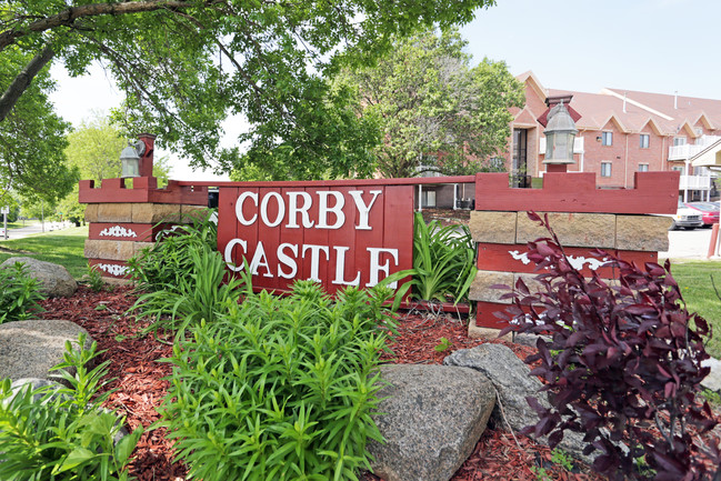 Corby Castle in Omaha, NE - Building Photo - Building Photo