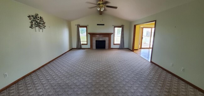 21391 Marina Cir in Macomb, MI - Building Photo - Building Photo