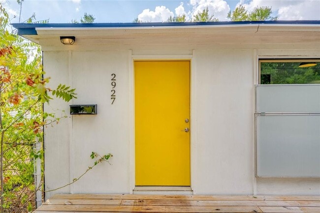property at 2927 Higgins St