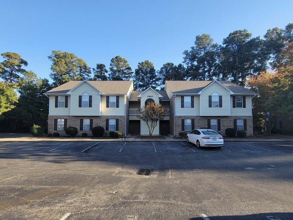 2942 Mulberry Ln in Greenville, NC - Building Photo