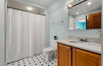 15 Lexington Terrace in Waltham, MA - Building Photo - Building Photo