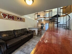 408 N Frances St in Madison, WI - Building Photo