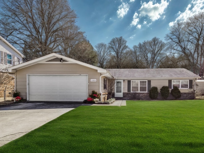 property at 11213 Hillwood Dr SE