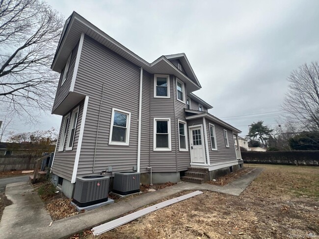 property at 24 W 18th St