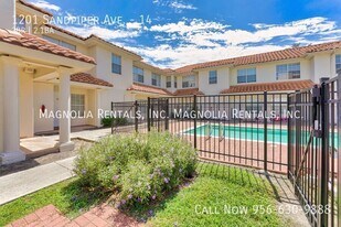 1201 Sandpiper Ave, Unit 14 in McAllen, TX - Building Photo