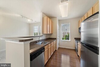 42496 Mayflower Terrace in Ashburn, VA - Building Photo - Building Photo